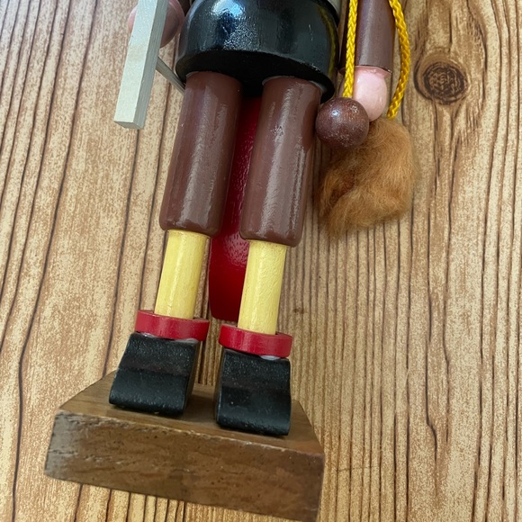 German Nutcracker - Picture 2 of 4